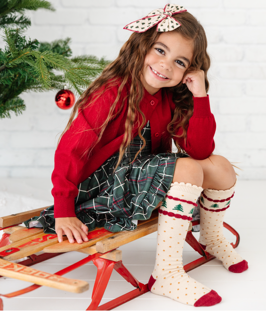 Tree Farm Scalloped Knee High Socks: 0-6 MONTHS