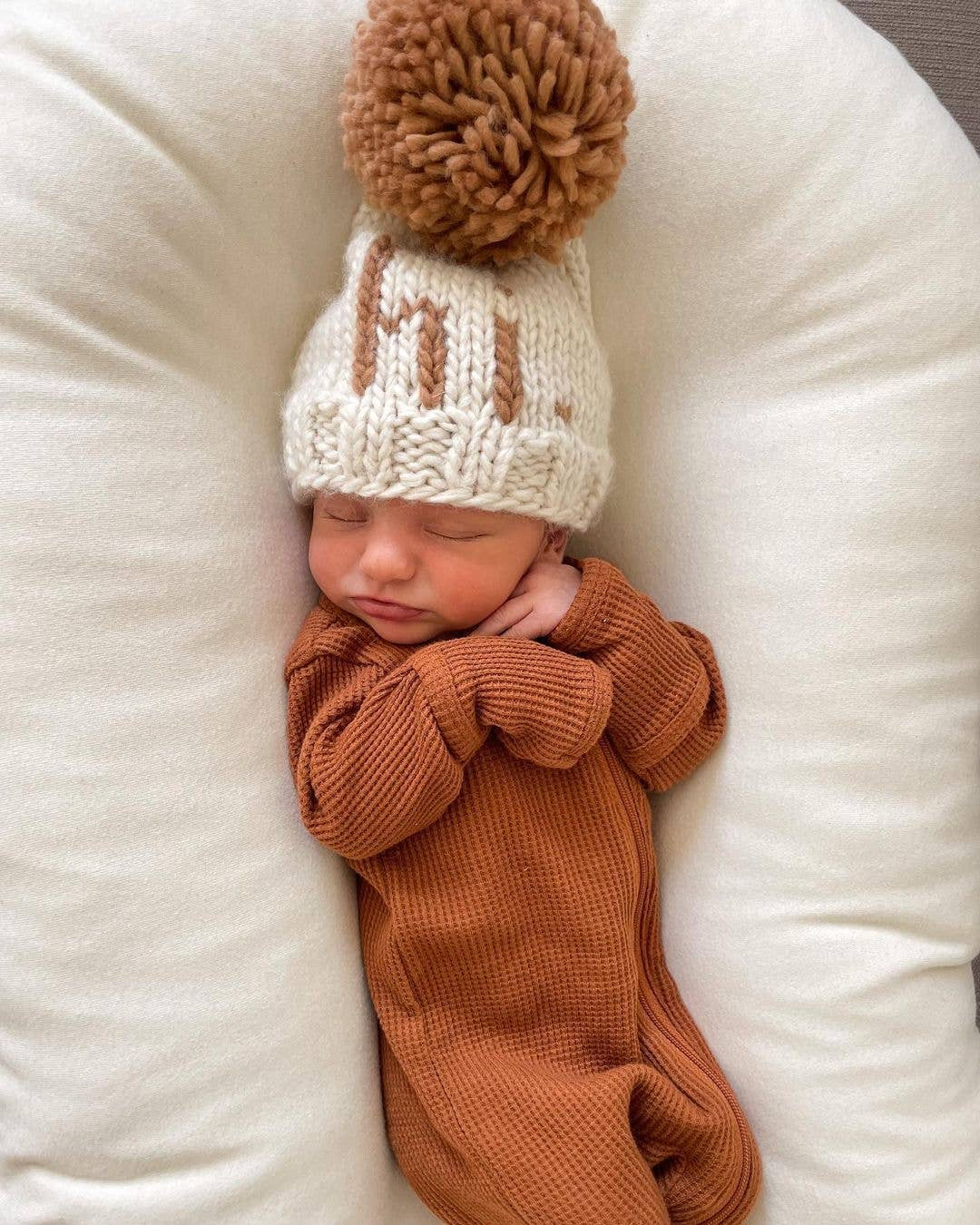 Hi. Hand Knit Baby Blanket and Hat