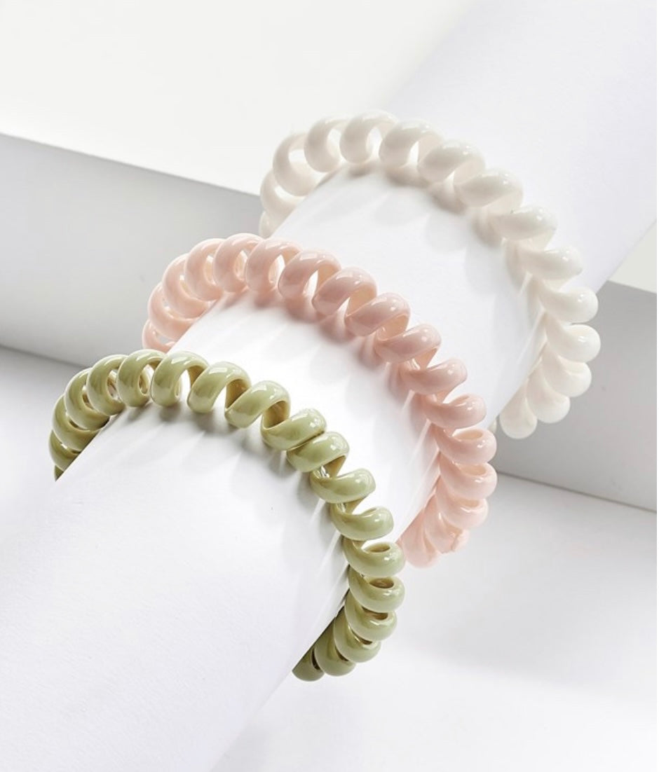 Crease free hair tie