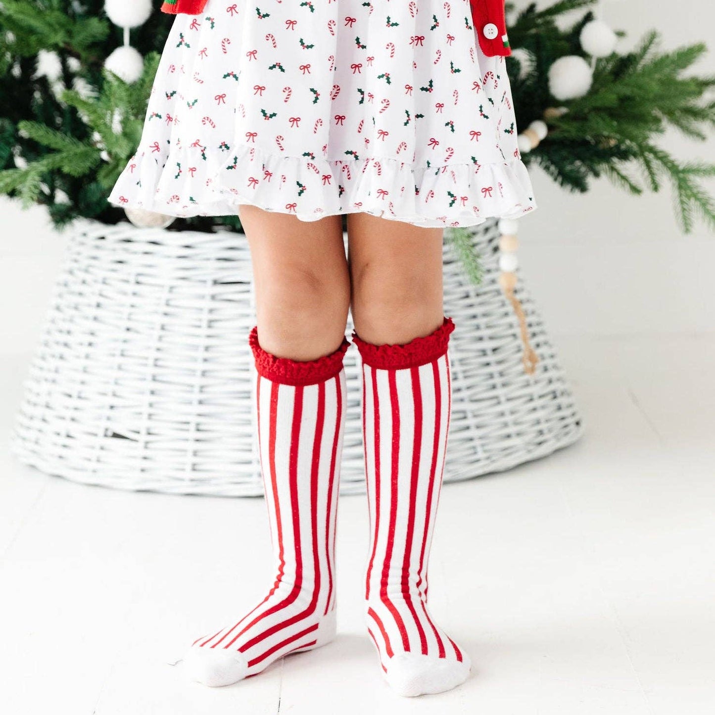 Classic Christmas Knee High Socks 3-Pack: 7-10 YEARS