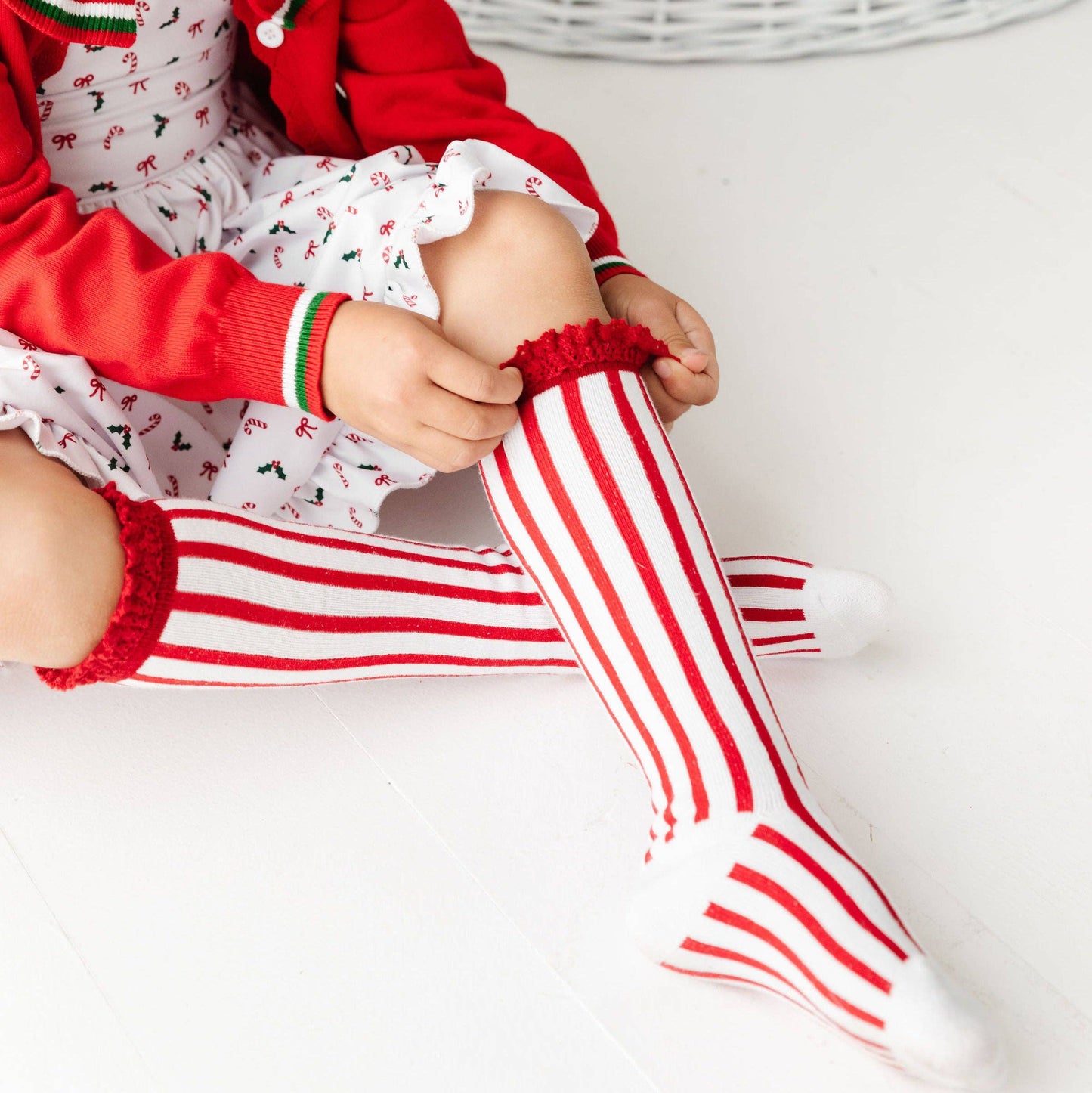 Classic Christmas Knee High Socks 3-Pack: 4-6 YEARS