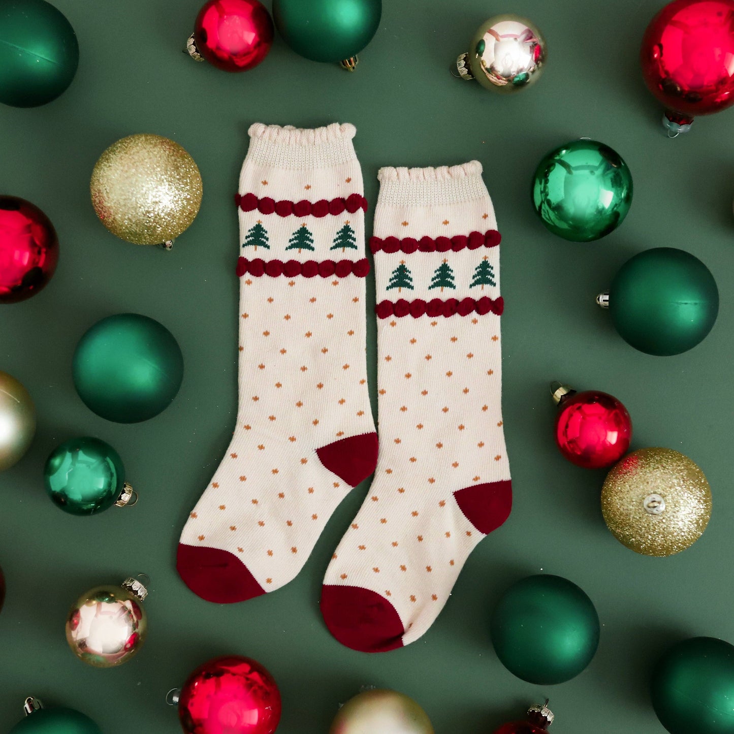 Tree Farm Scalloped Knee High Socks: 0-6 MONTHS